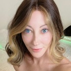 [blue-heart]REAL MOM NEXT DOOR