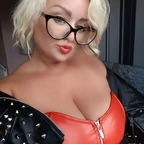 Curvy Christie