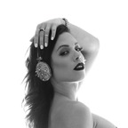 LaReina [crown]