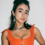 [sparkles] Mia V [sparkles]