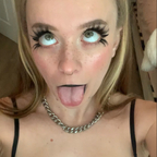 Lacey XOXO