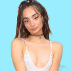 Petite Nikky