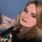 BustyHoney19