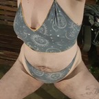 ~Jade~ public sl*t