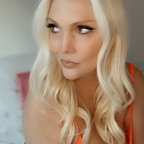 Daisy Hotwife