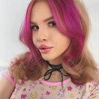 Lola Bloom