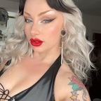 Polly Pinup Stripteaser