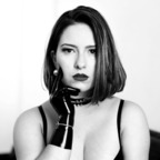 Maitresse Viola Fethory