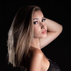 Swedish girl[kiss]