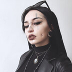Cleo Peach
