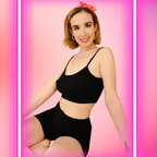 LOLA | YOUR 34DD GF [heart]